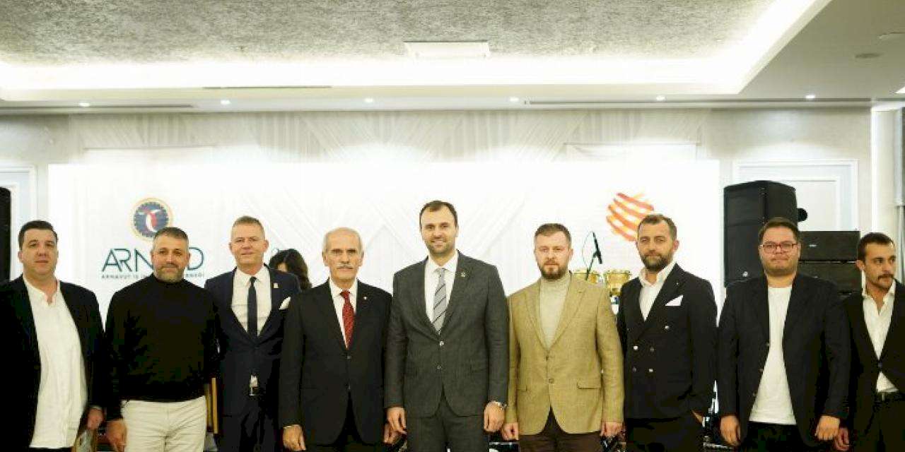 ARNİAD'dan görkemli kutlama