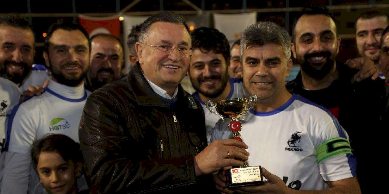 Cumhuriyet ve Atatürk Kupası'nda HATSU şampiyon