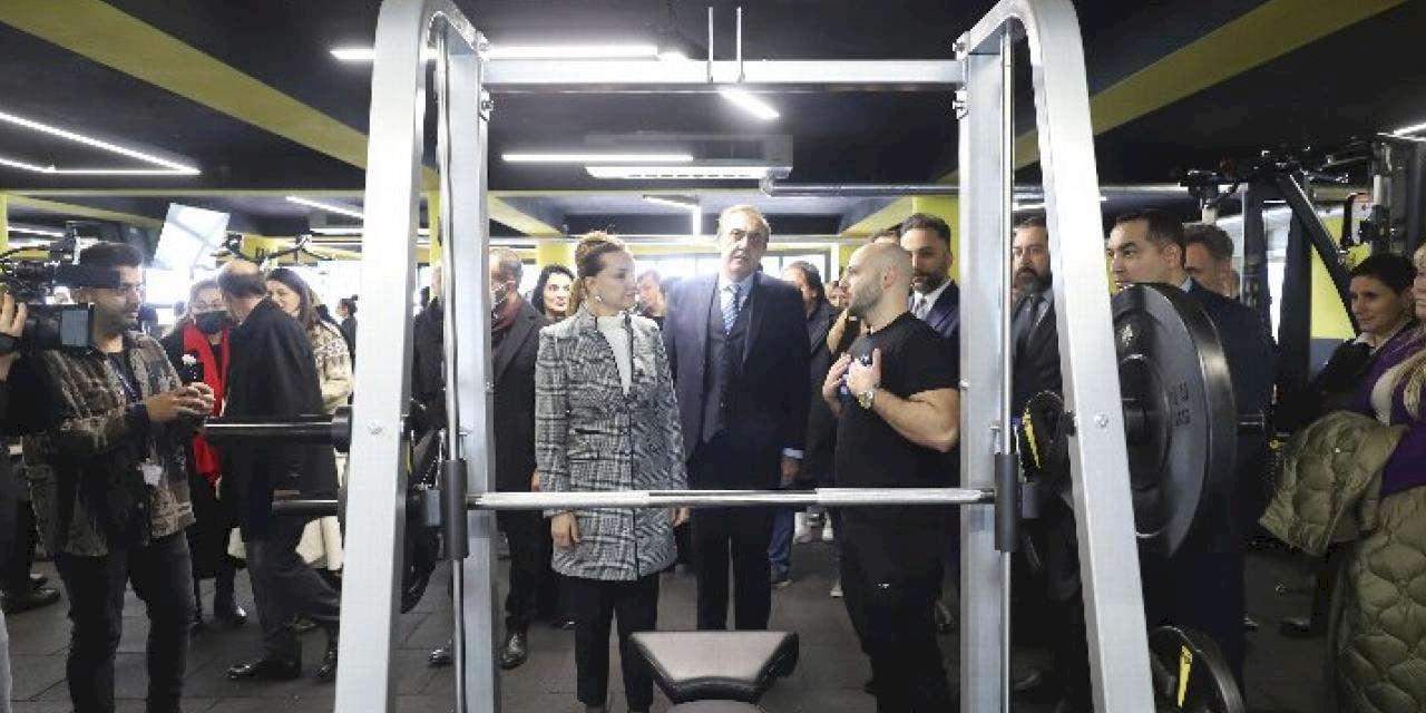 Dokuz Eylül yatırımlarına bir spor tesisi daha kazandırdı