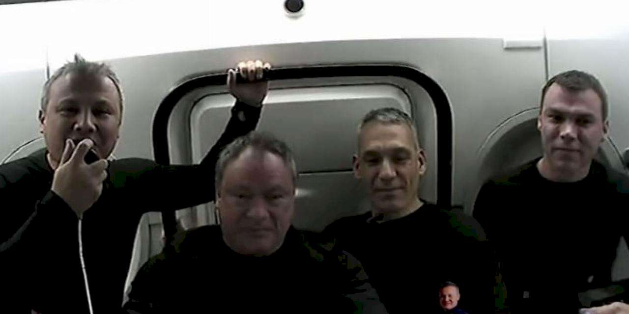 Uzaydan ilk söz: İstikbal göklerdedir!