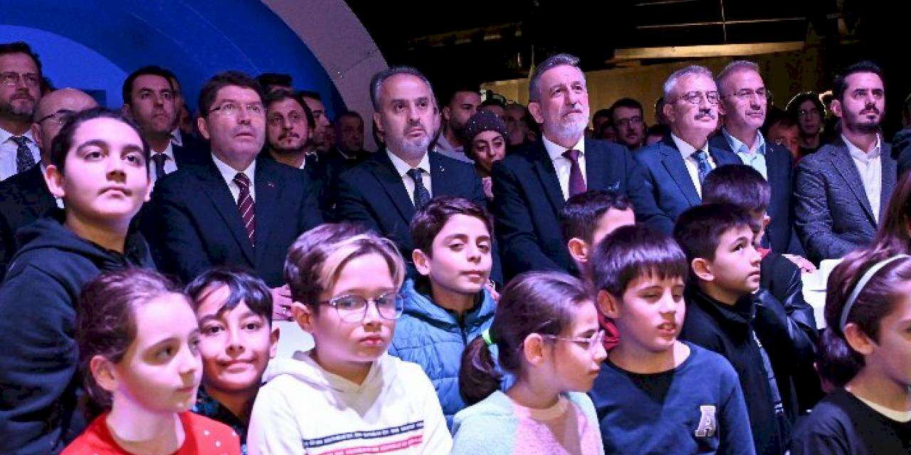 Bakan Tunç tarihi yolculuğa Bursa GUHEM'den tanıklık etti