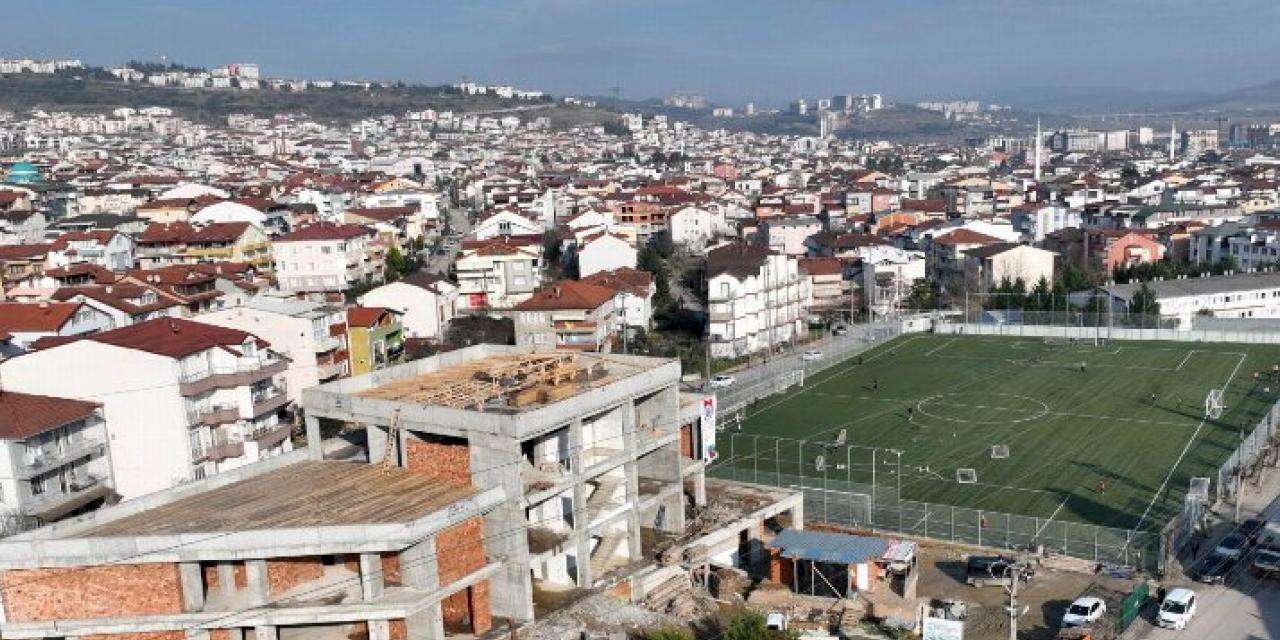 İzmit'te Hasan Doğan Gençlik Merkezi yükseliyor
