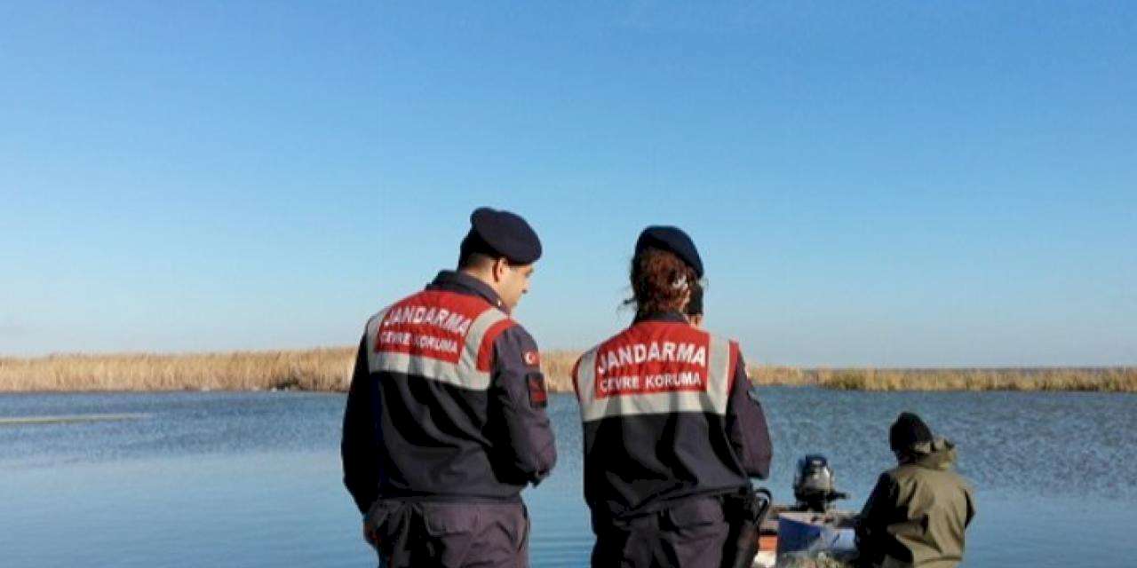 Jandarma,  Gala Gölü’nde denetimlerini sürdürüyor