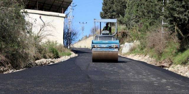 Defne, İskenderun ve Arsuz'da yollar yenileniyor