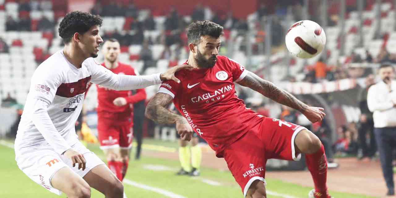 Bitexen Antalyaspor 2-1 EMS Yapı Sivasspor (Maç Sonucu)