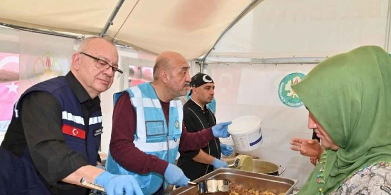 Başkan Ergün depremlerde yaşamını yitiren vatandaşları andı