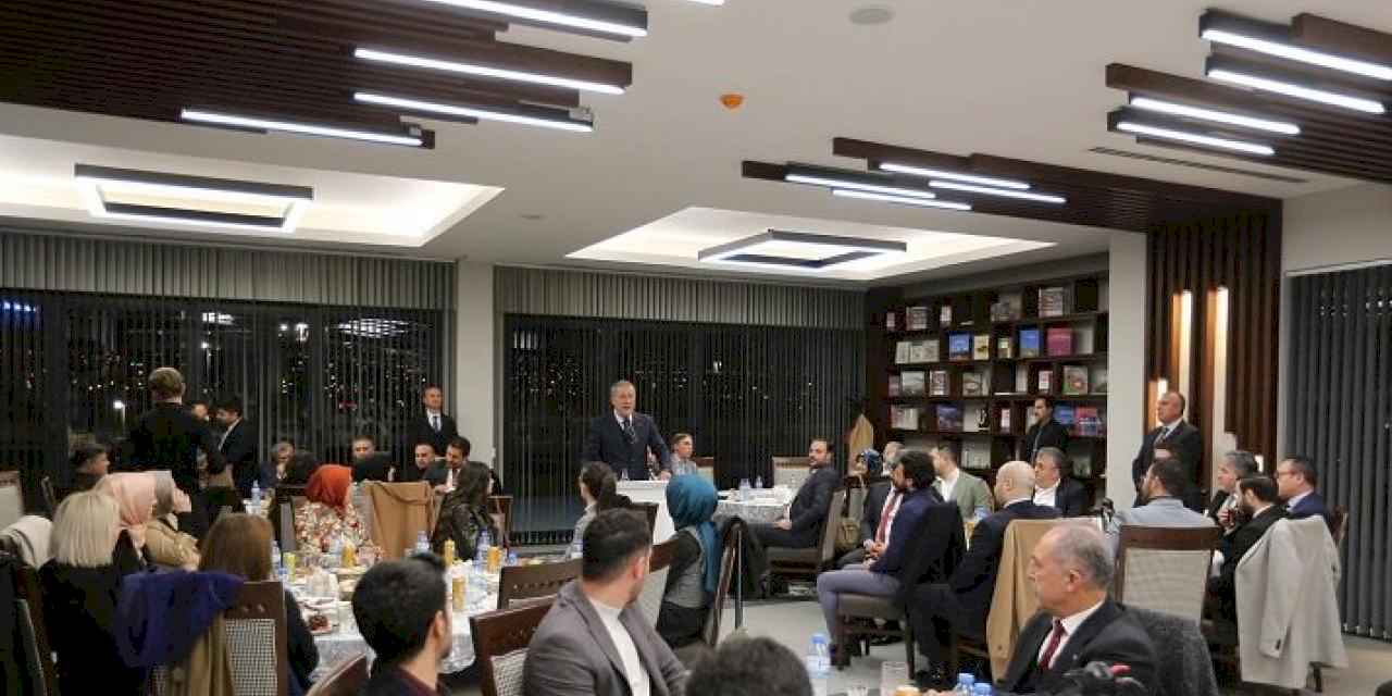 Kayseri protokolü avukatlarla buluştu