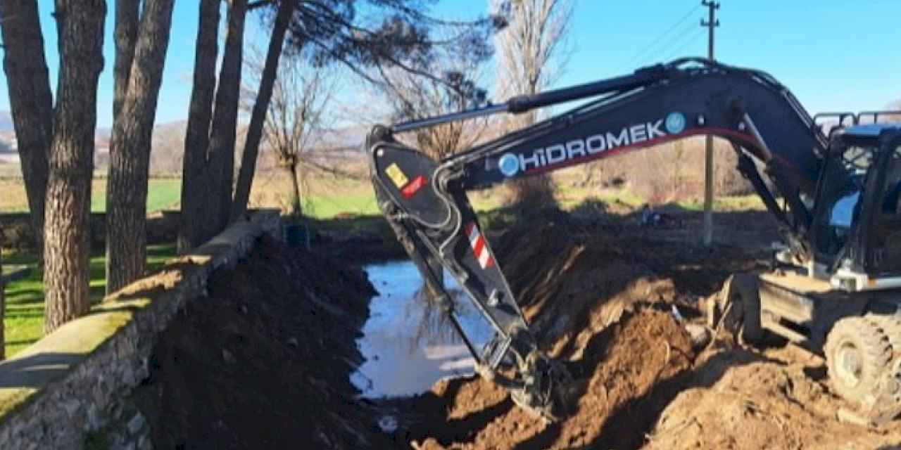 MASKİ’den Gökçeören Mahallesinde dere temizliği