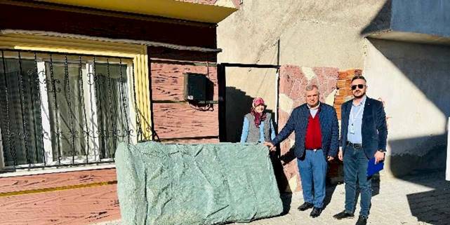 Manisa Büyükşehir Belediyesi’nden hasta yatağı desteği