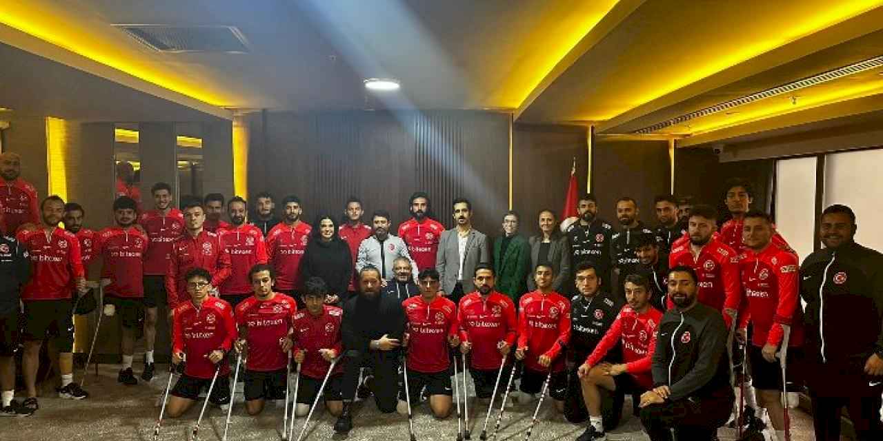 Başkan Solmaz'dan Ampute Futbol Milli Takımı'na ziyaret