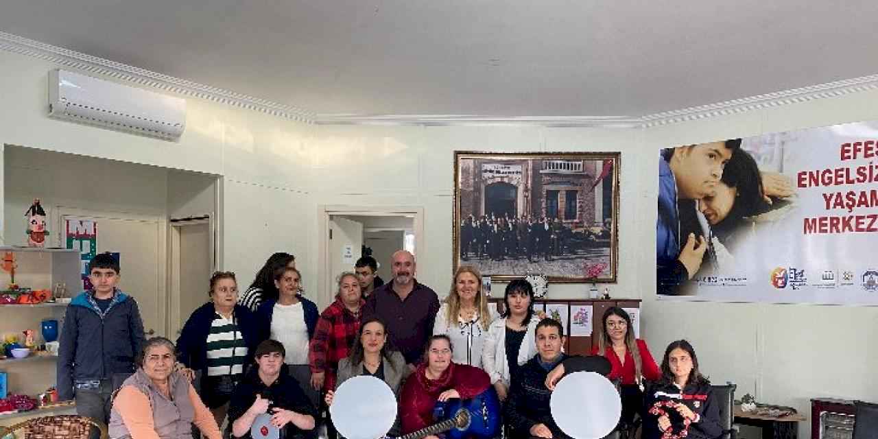 Efes Selçuk'ta engeller keyifle aşılıyor