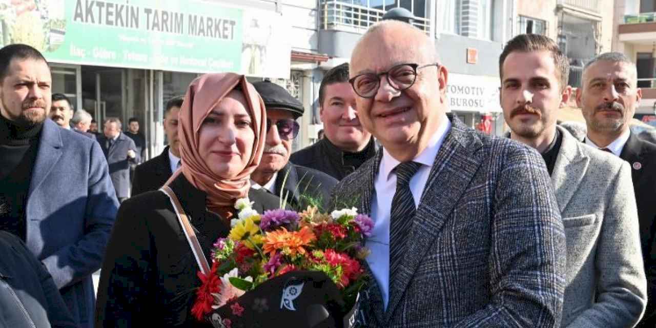 Başkan Ergün'e Kırkağaç'ta coşkulu karşılama