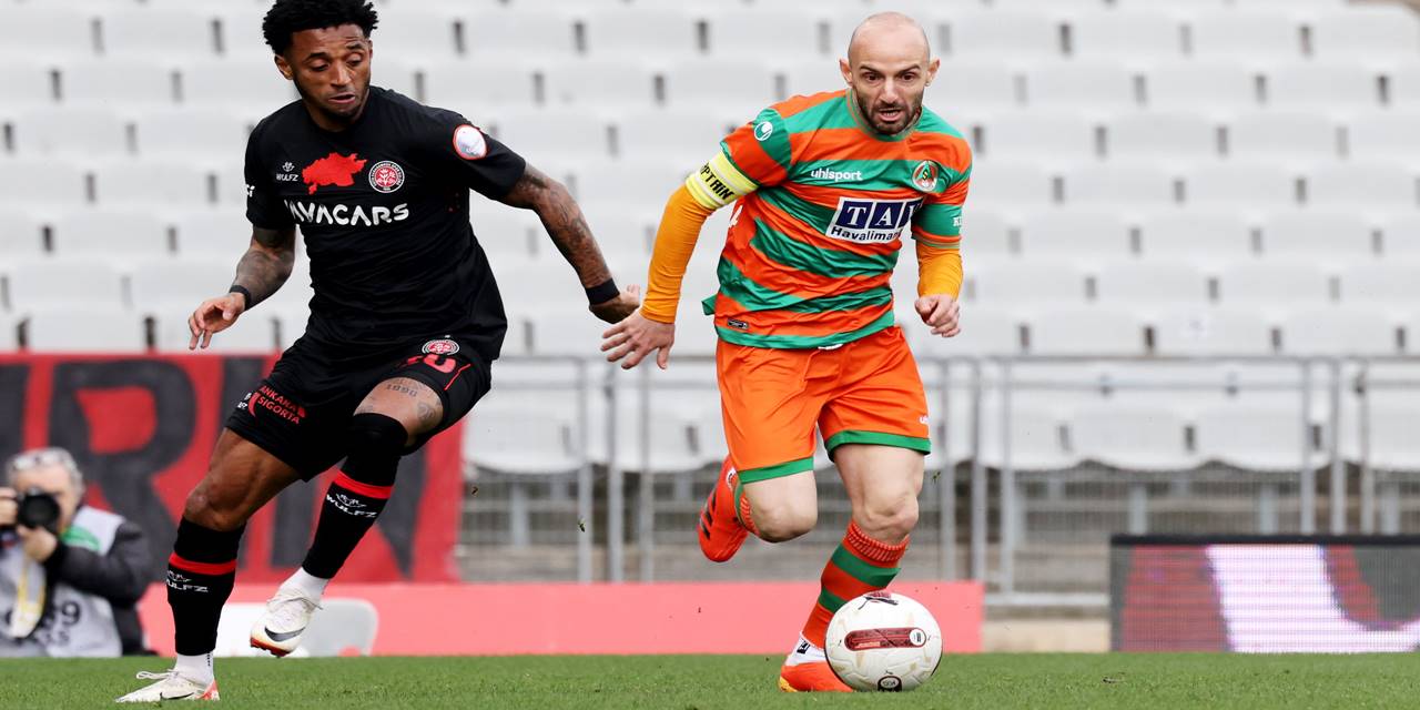 Fatih Karagümrük 1-1 Alanyaspor (Maç Sonucu) İstanbul'da puanlar paylaşıldı