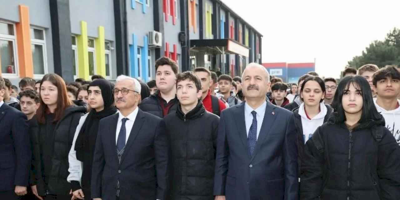 Kaymakam Özyiğit ve Başkan Büyükgöz, Pagev Meslek Lisesi'nde