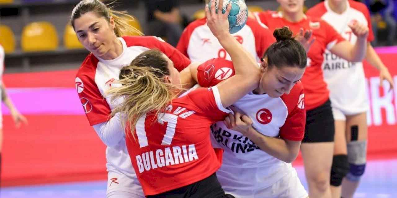 A Milli Kadın hentbolcular Bulgaristan'ı deplasmanda yendi