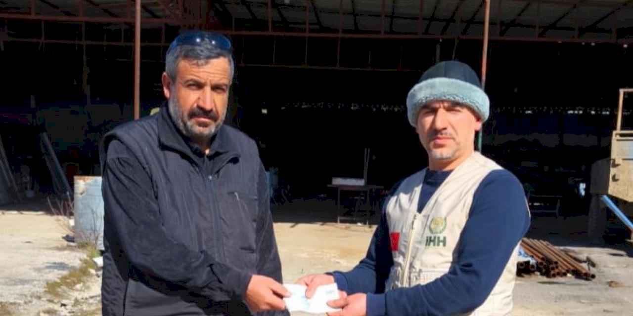 2 günlük gelirini Gazze'ye bağışladı