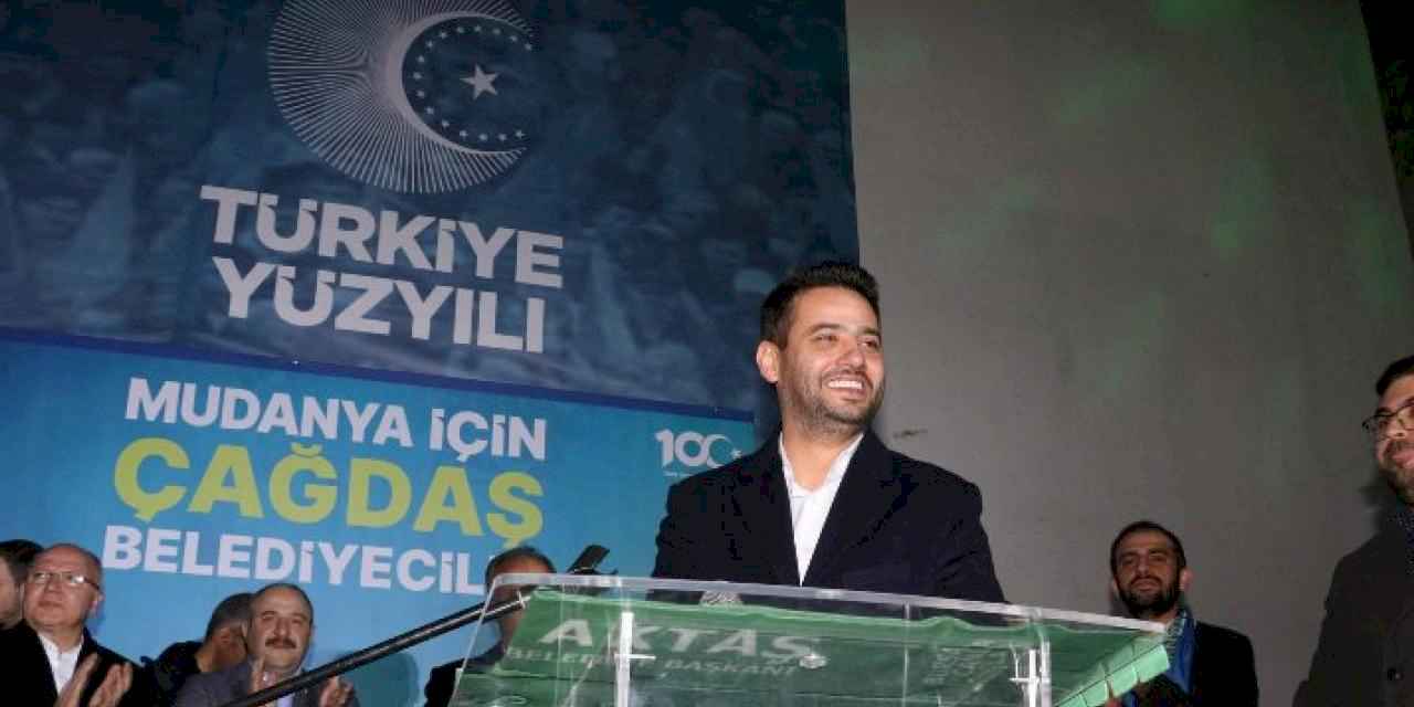 Mudanya'da AK Parti seçim ofisine coşkulu açılış