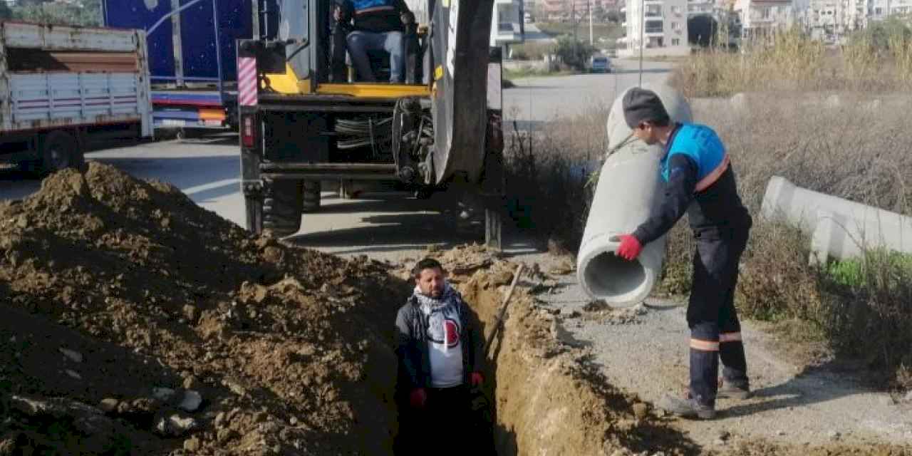 Turgutlu Fatih Sanayi Sitesi’nde yağmur suyu hattı çalışması