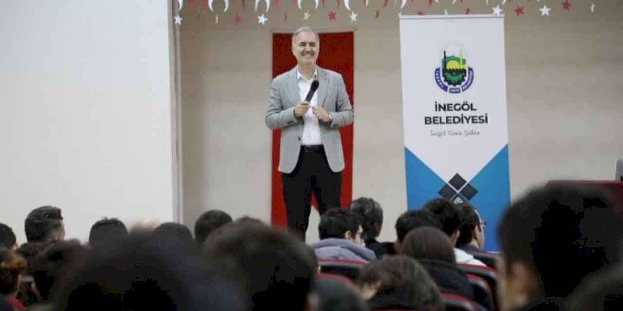 Başkan Taban tecrübelerini gençlerle paylaştı