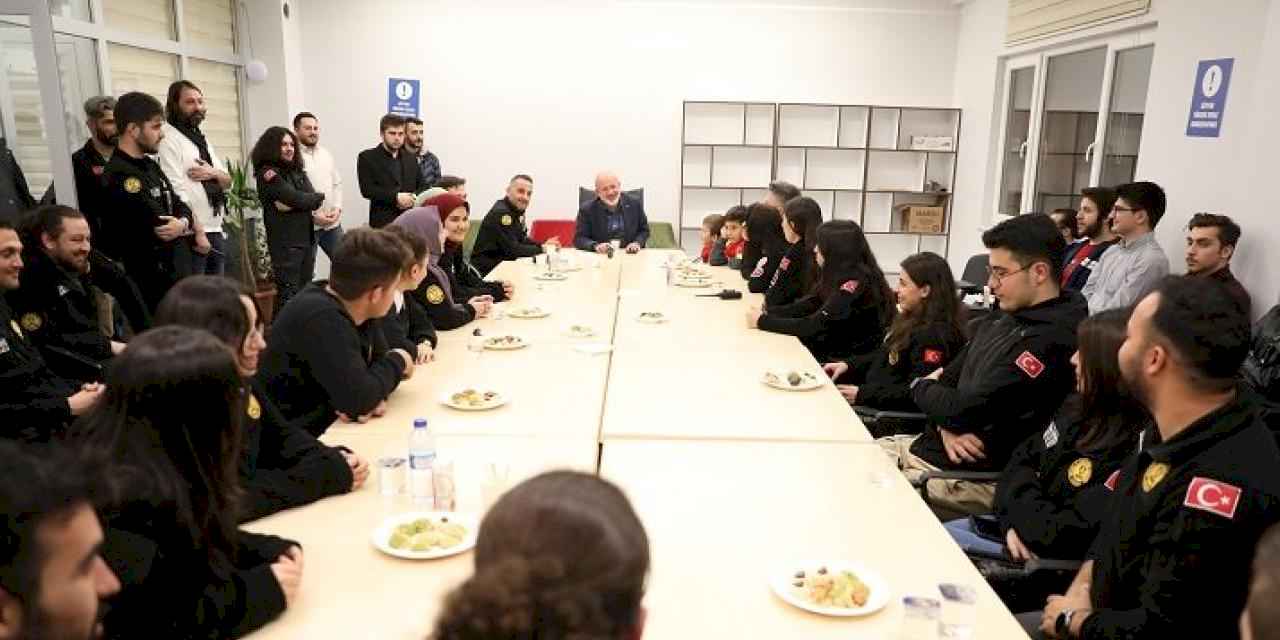 Başkan Çolakbayrakdar: “İnsan merkezli hizmet anlayışıyla çalışıyoruz”