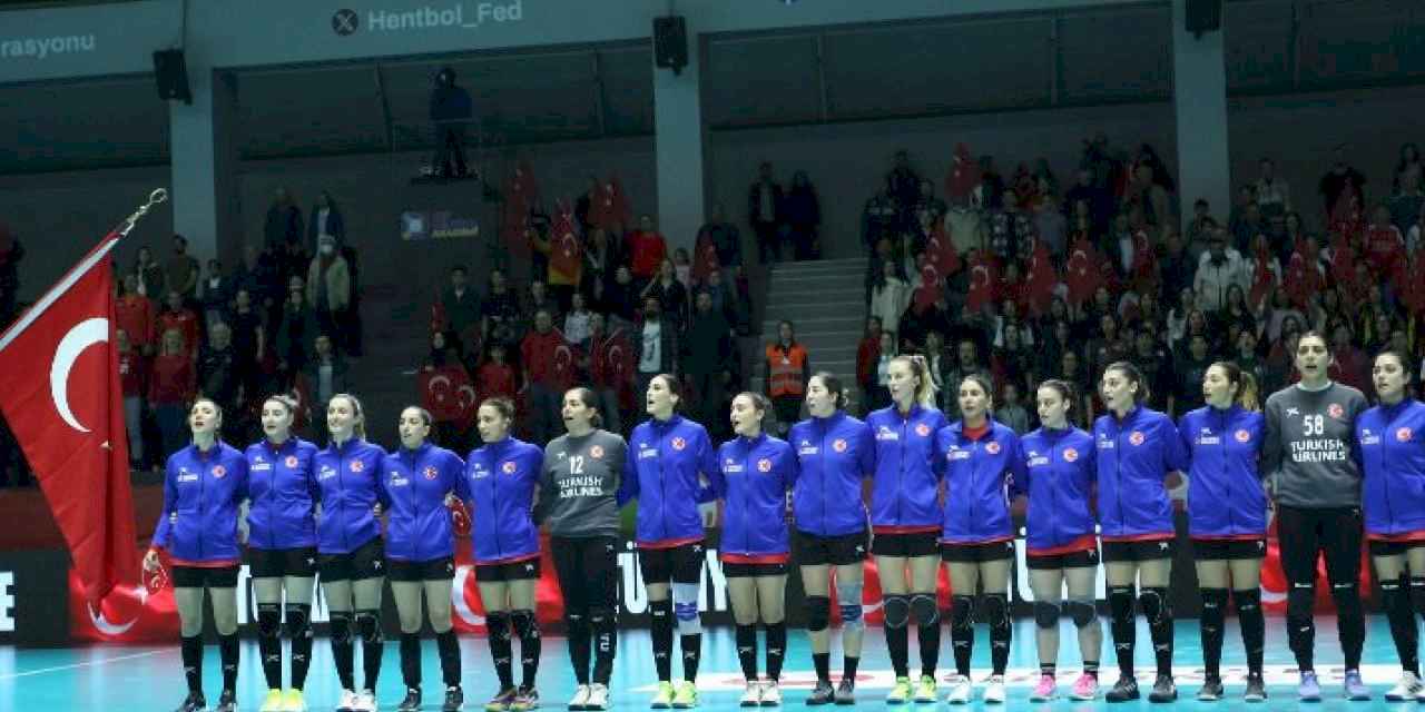 Kadınlar EURO 26, Türkiye'de düzenlenecek