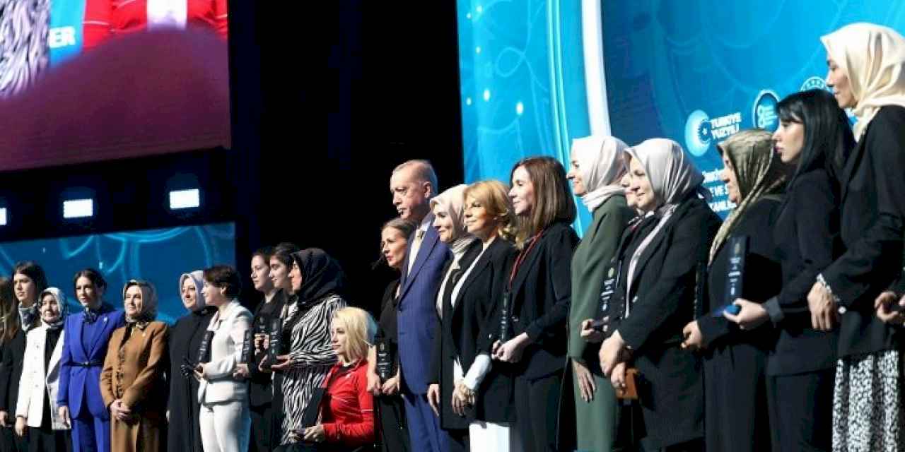 Cumhurbaşkanı Erdoğan: Güçlü ailenin en önemli şartı güçlü kadın