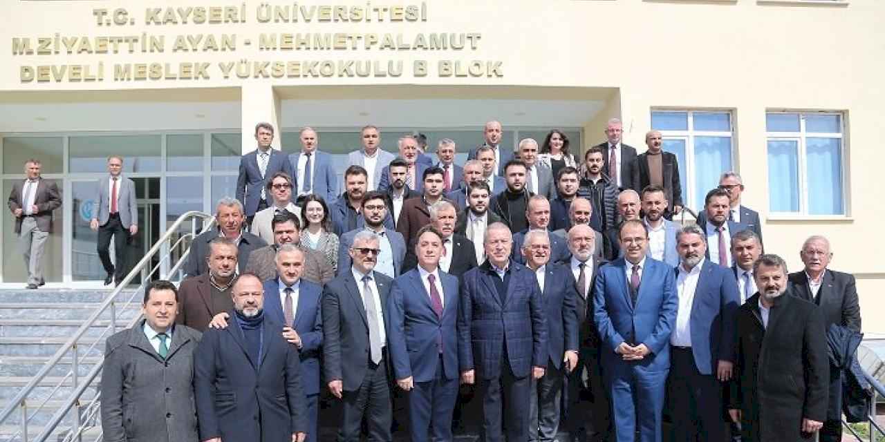 Kayseri Üniversitesi protokolle taçlandı