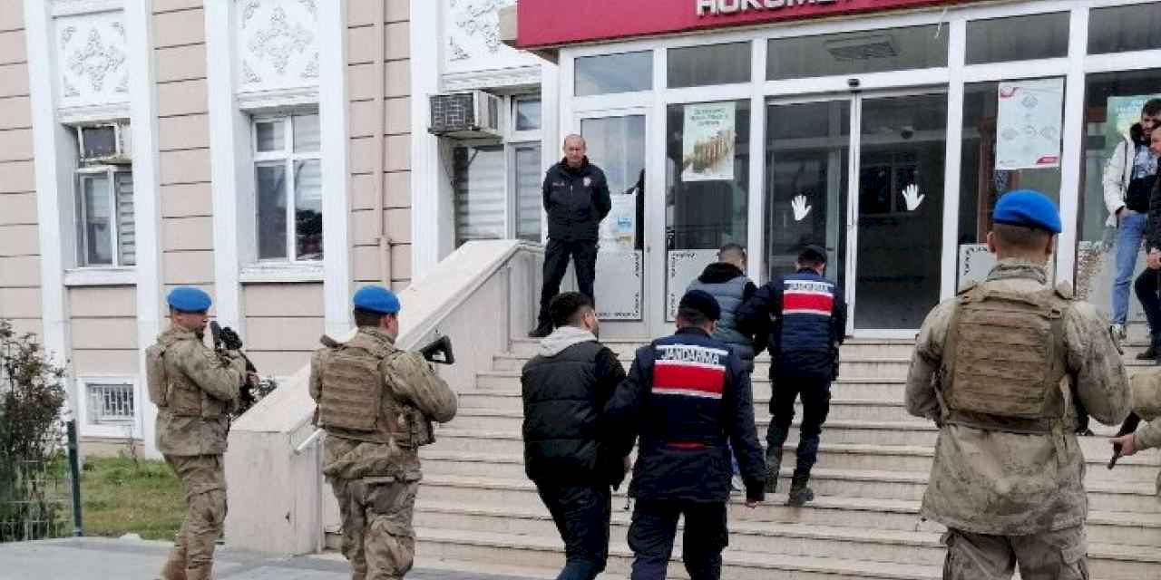 Edirne'de 14 terör örgütü üyesi sınırda yakalandı