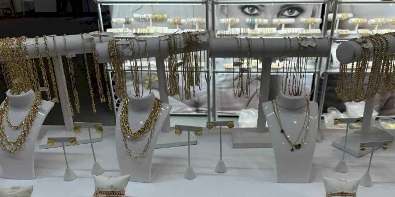 Mücevher tutkunları New York'ta buluştu