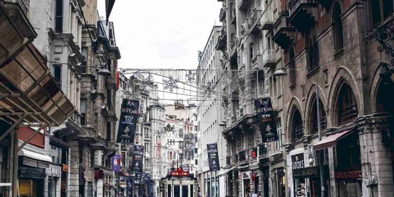 İstanbul'un gözde caddeleri kirada yarıştı