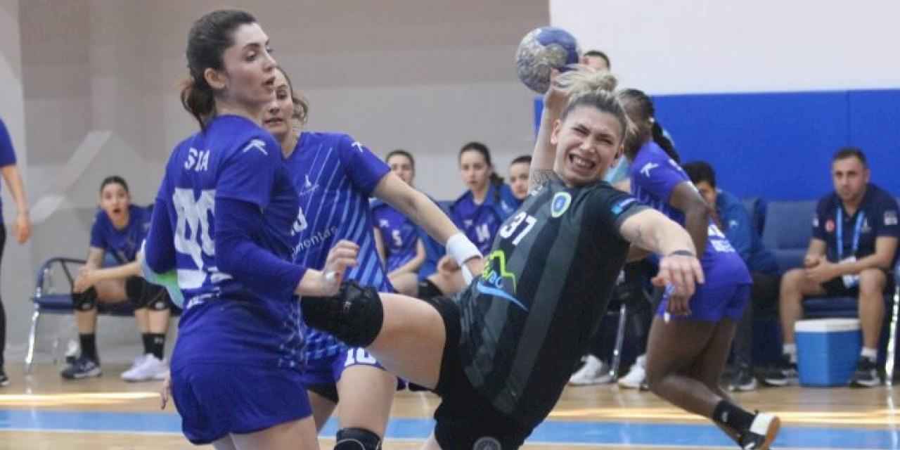 Poyrazın Kızları İzmir'i mağlup etti