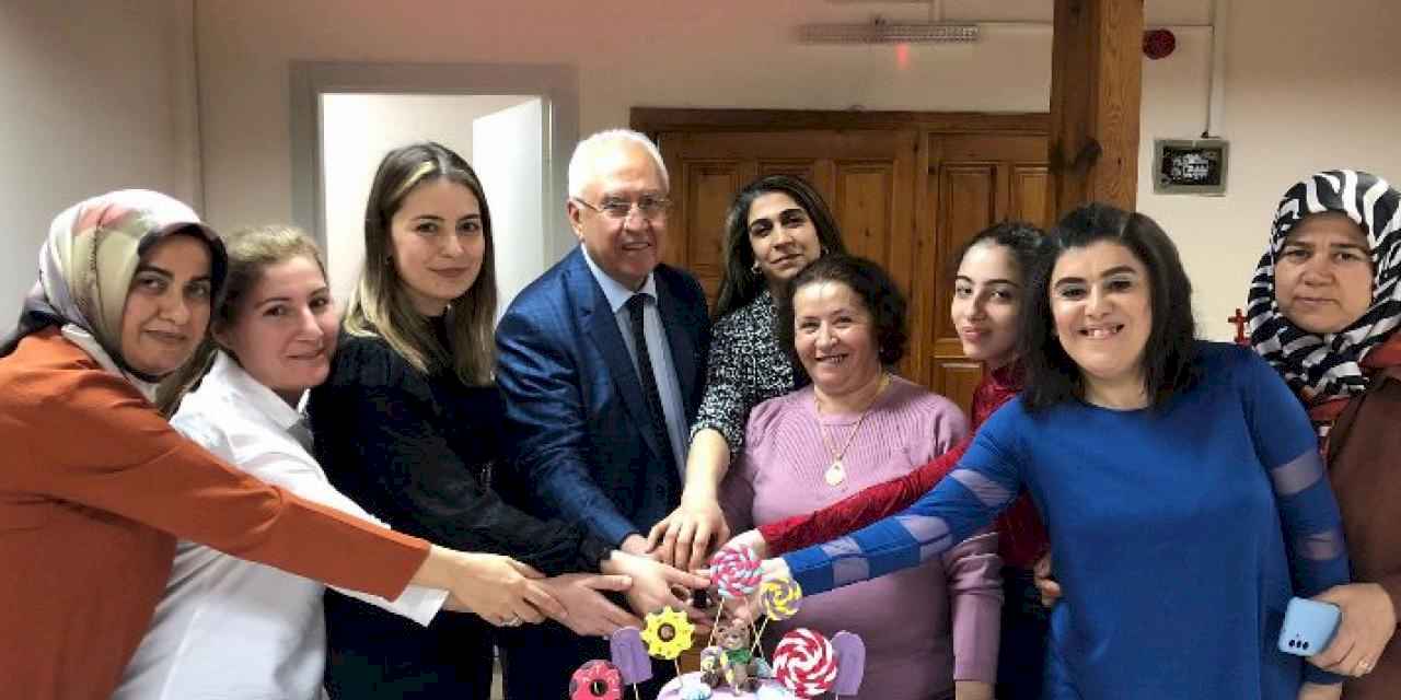 Semt merkezi kursiyerlerinden Selvitopu çiftine iftar