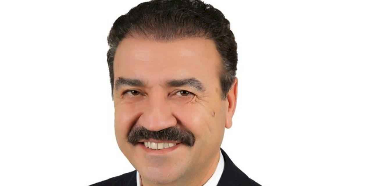 Bursa'da Gürsu Belediye Başkan adayı Halit Şefikoğlu AK Parti lehine 'Bağımsız'ca çekildi