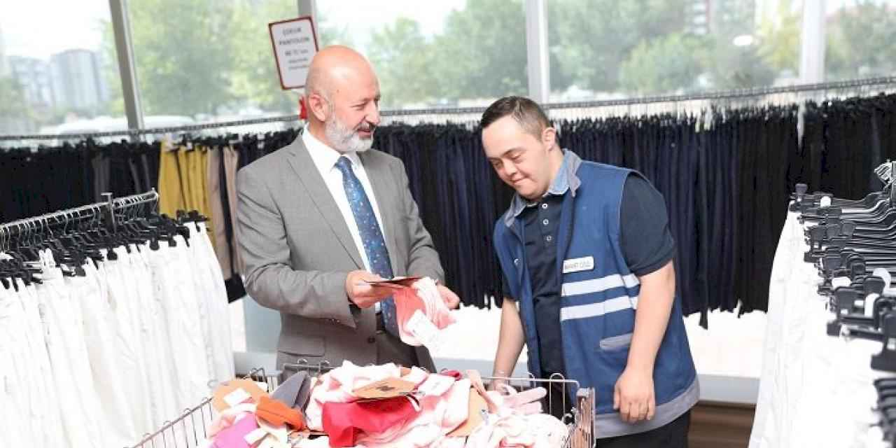 Başkan Çolakbayrakdar: “Down sendromluların daima yanındayız”