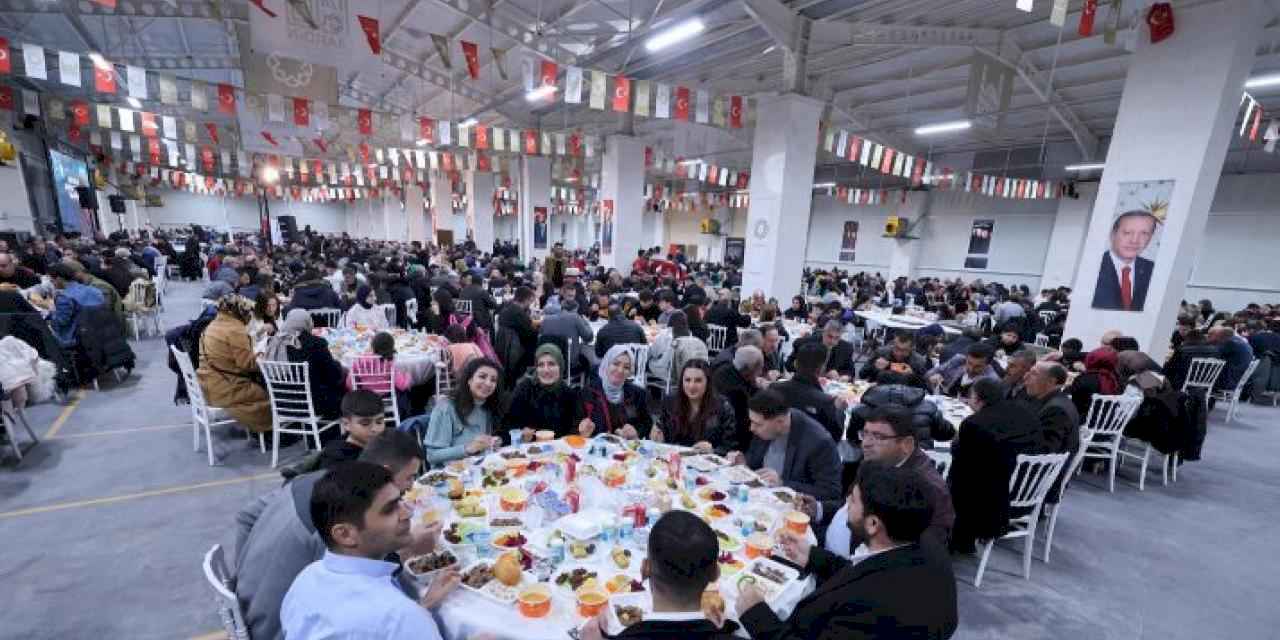 Mardin'de 'Kardeşlik İftarı'na 5 bin kişi katıldı