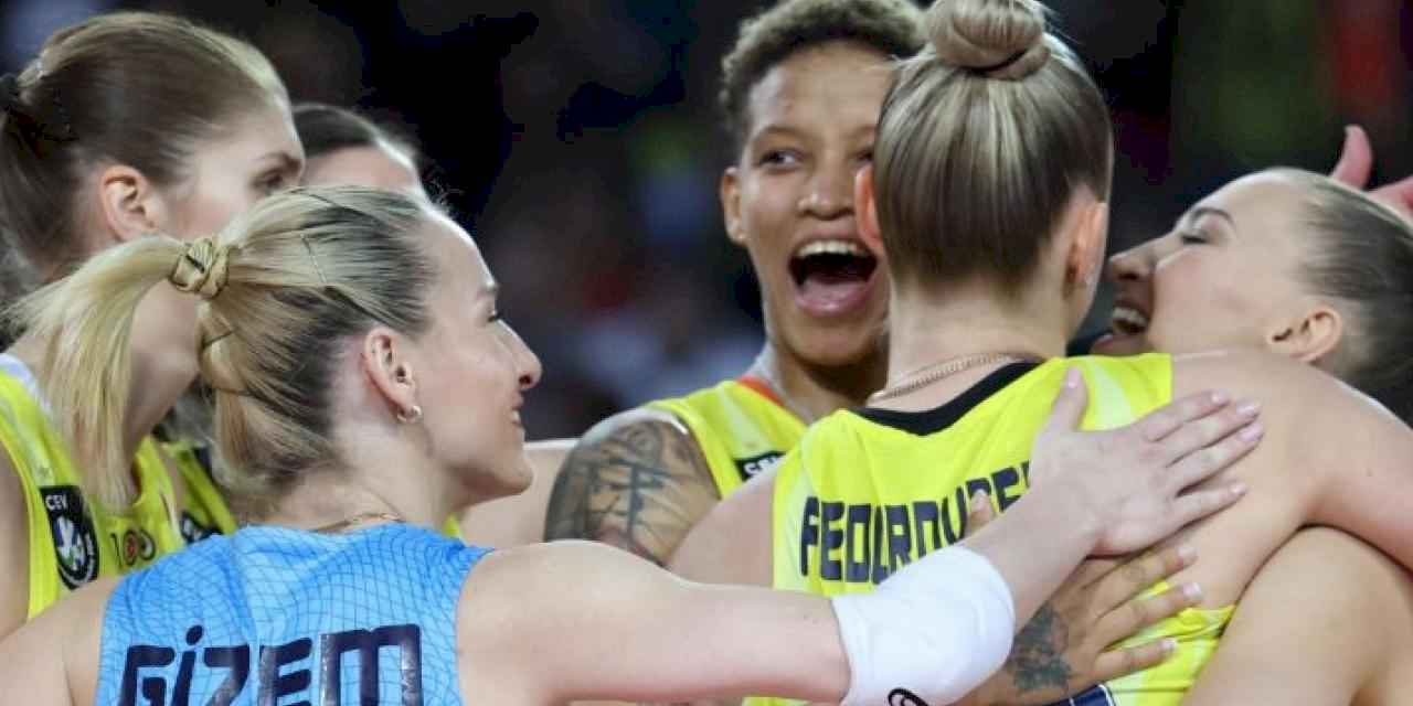 Bakan Bak'tan Fenerbahçe Opet’e tebrik