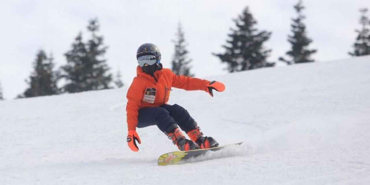 Snowboard'un harika çocuğu... Dağhan Güler Türkiye şampiyonu