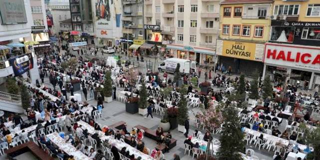 İzmit'te bu akşam halk iftarı düzenlenecek