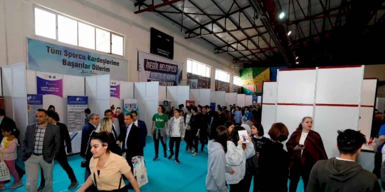 Gençler bu organizasyonda üniversite ve meslekleri tanıyacak