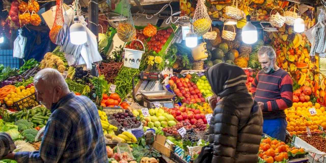Bursa'da pazarlarda siyasilere mesaj
