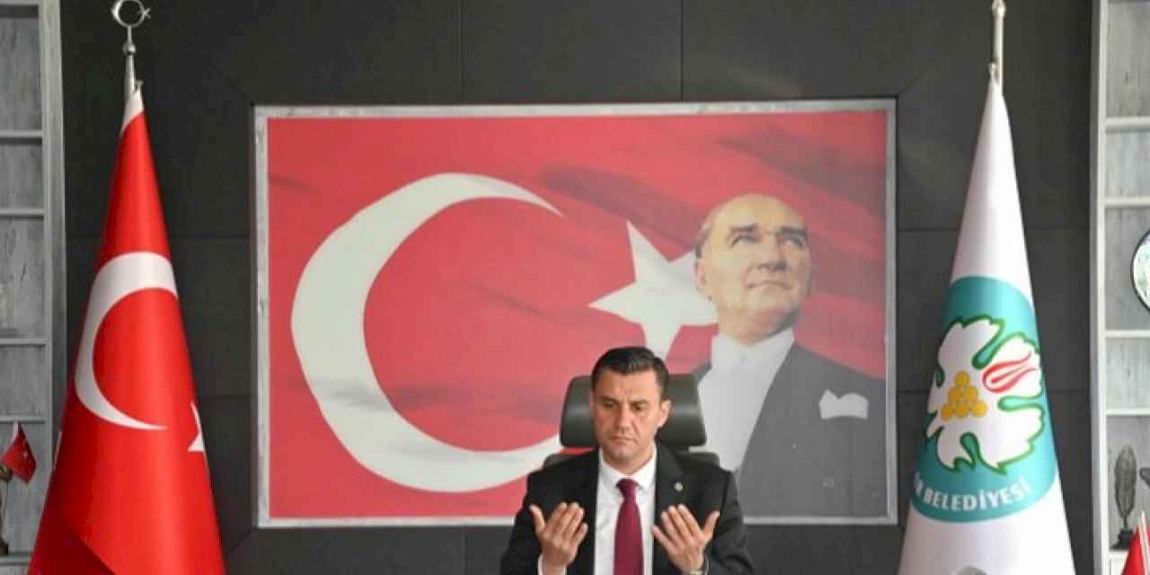 Başkan Zeyrek’ten Kadir Gecesi mesajı