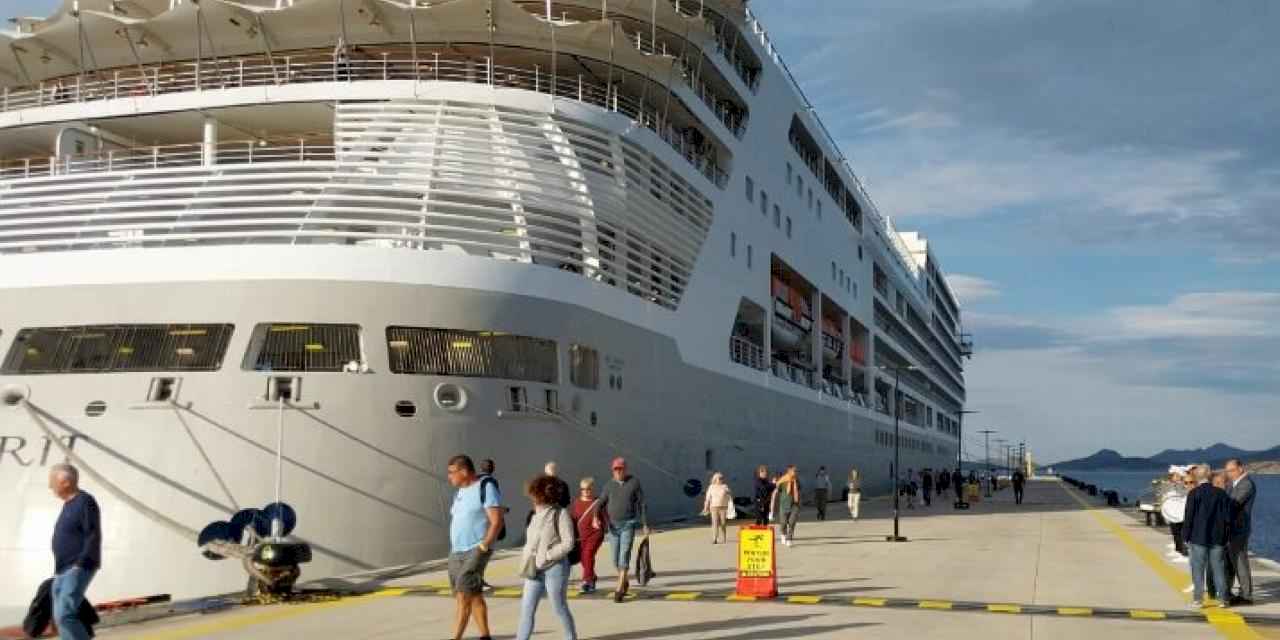 Bodrum Cruise Port yılın ilk gemisini ağırladı