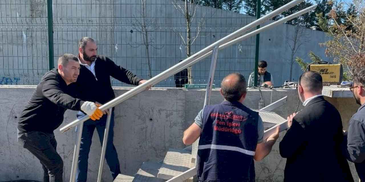 İzmit'te tartışmalık merdiven yeniden yapıldı