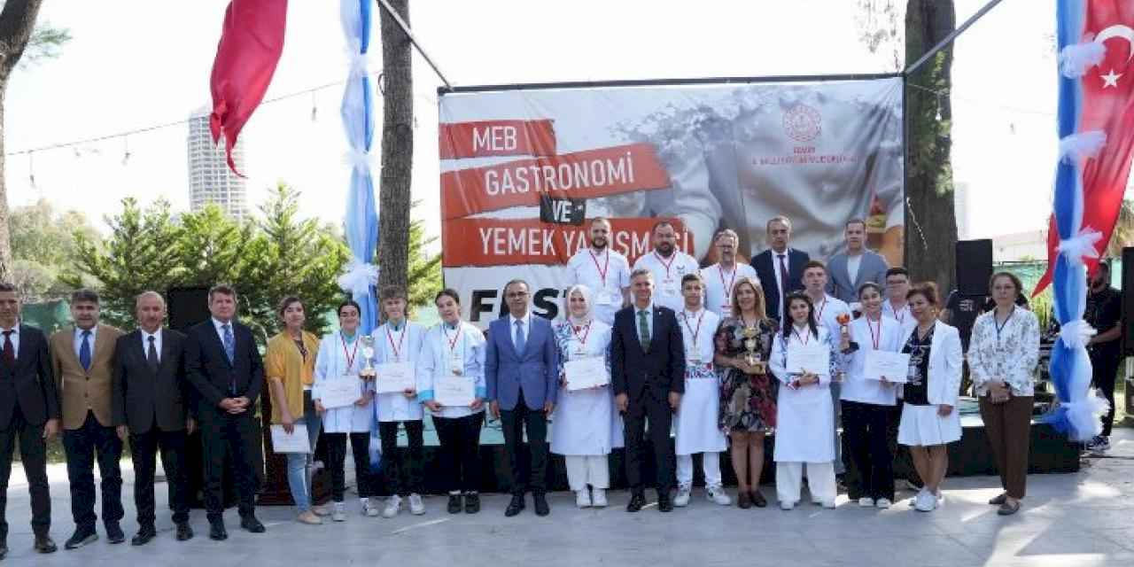 İzmir MEB Gastronomi Festivalinde lezzet şöleni