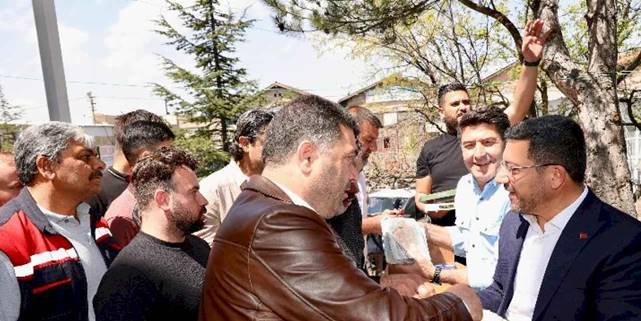 Başkan Arı Lale sanayide