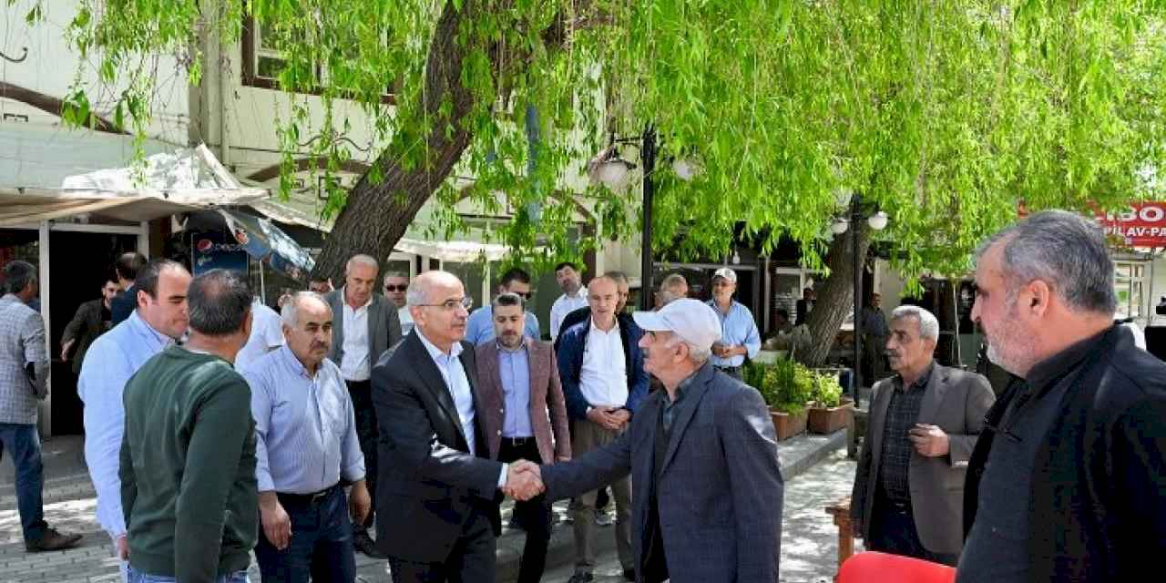 Başkan Er Dilek Mahallesi esnaflarını ziyaret etti