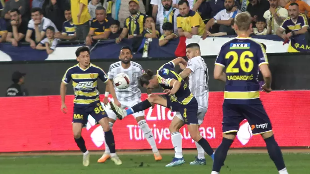 Ankaragücü 0-0 Beşiktaş (Maç Sonucu) Ziraat Türkiye Kupası'nda yarı final sessiz başladı!