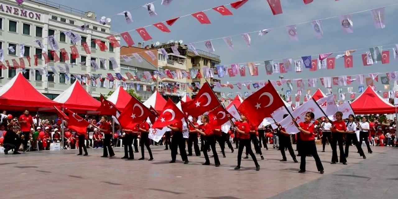 Manisa'da 23 Nisan dolu dolu geçti
