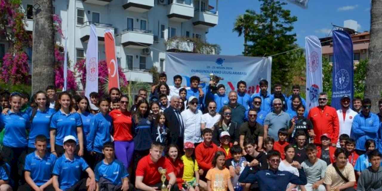 Bursa Büyükşehir Belediyesporlu kanocular Muğla’da 12 madalya 1 kupa kazandı