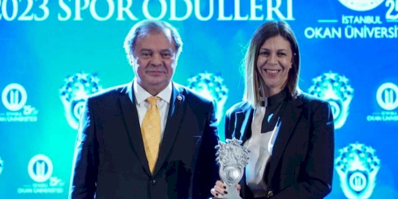 Eczacıbaşı Dynavit, 'Yılın Kadın Spor Takımı' seçildi